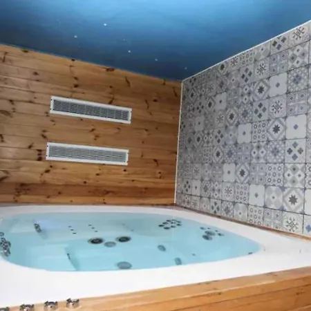 Mobilhome 4 Etoiles - Piscine - Efdaef Hotel